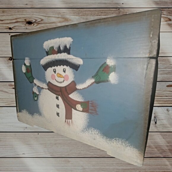 SNOWMAN - Large Wooden Hand Painted - Hinged Storage Box - Blue-Grey - Picture 5 of 8